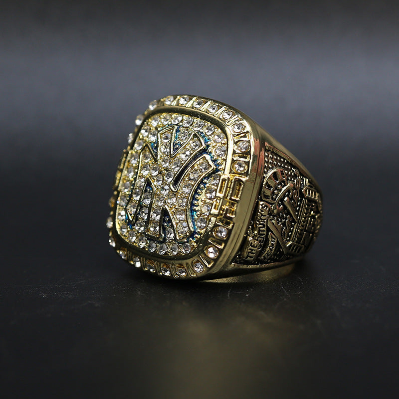 MLB 1999 New York Yankees Men's Baseball World Series Replica Championship Ring - Your Ring