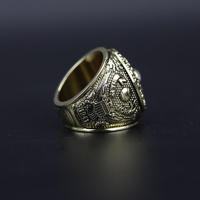 MLB 1941 New York Yankees Men's Baseball World Series Replica Championship Ring - Your Ring