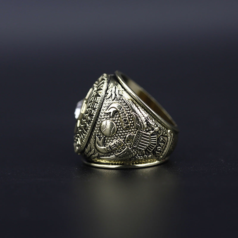MLB 1947 New York Yankees Men's Baseball World Series Replica Championship Ring - Your Ring